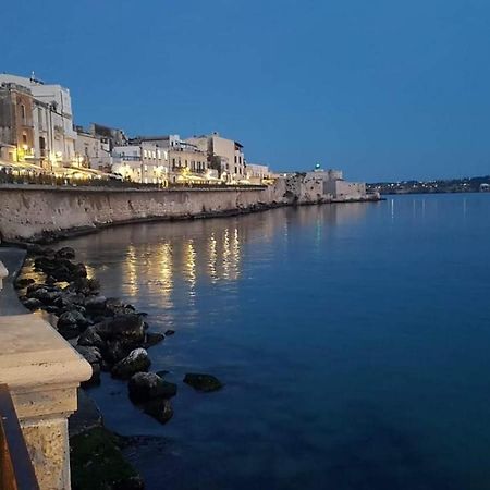 Appartamento Ortigia Porta Del Mare Syracuse Esterno foto