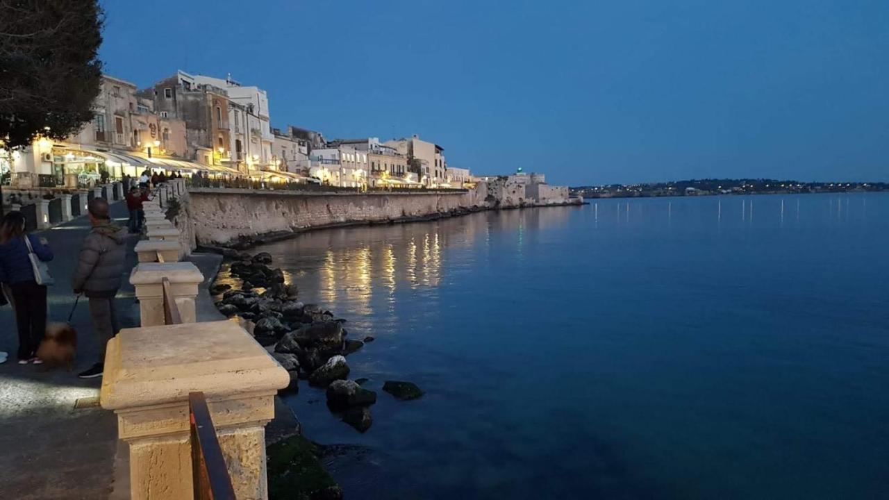 Appartamento Ortigia Porta Del Mare Syracuse Esterno foto
